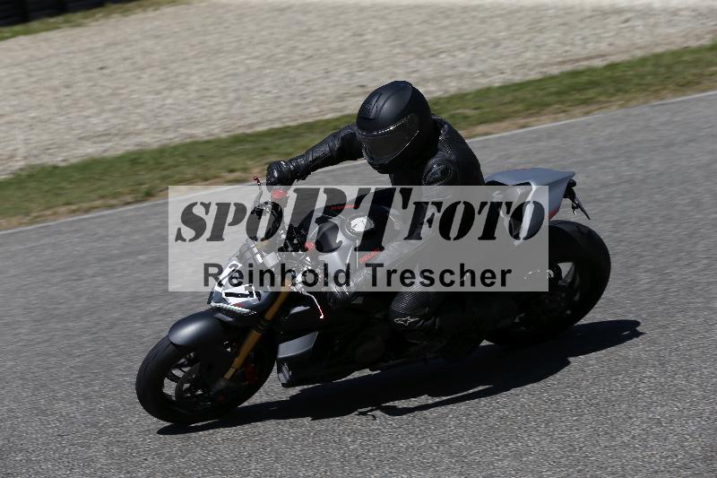 /15 22.05.2026  Plüss Moto Sport  Discover the Bike ADR /Gruppe gelb - Bike 2/27